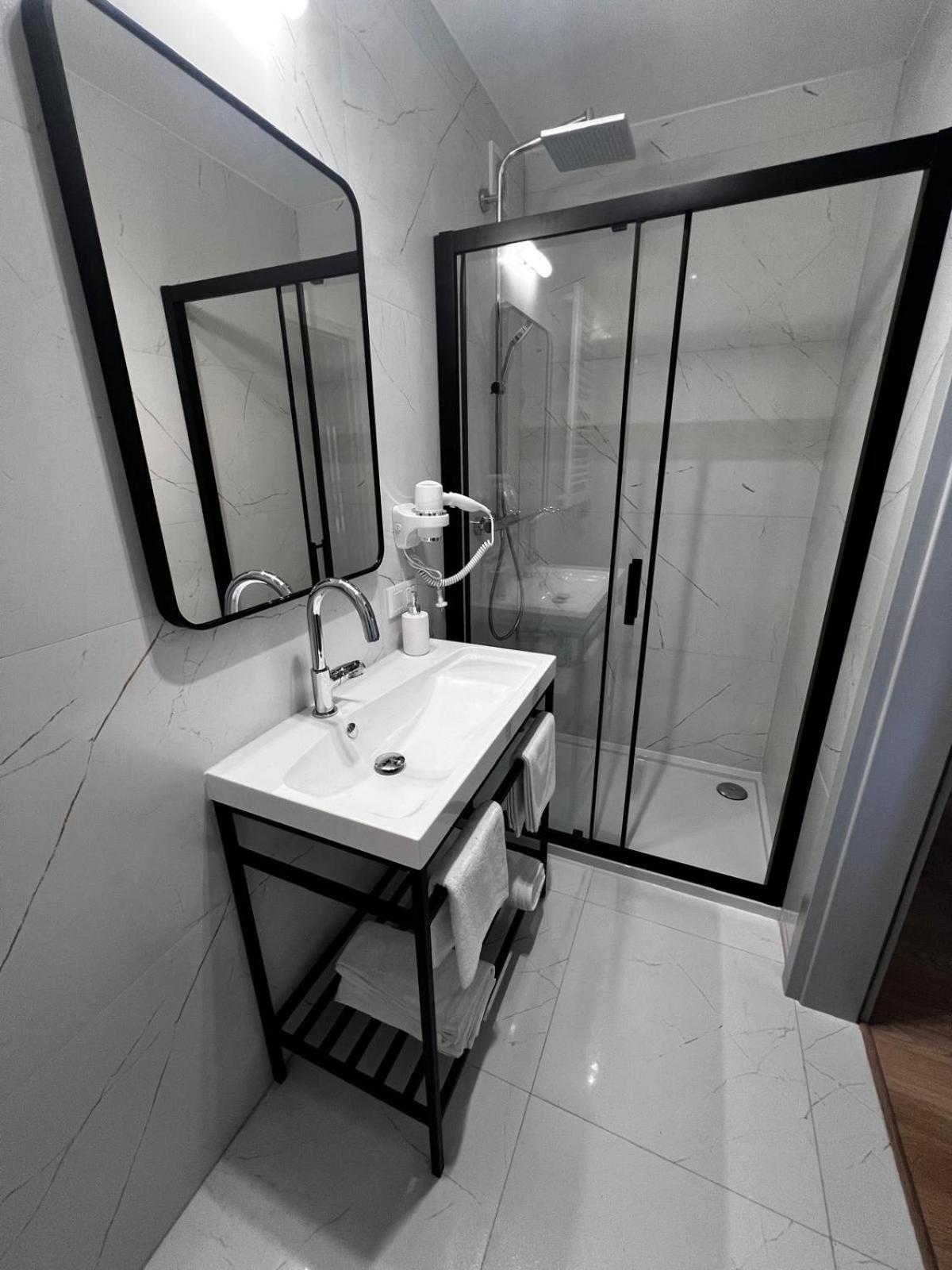 Apartamenty Sw Stanislawa Скерневице Екстериор снимка